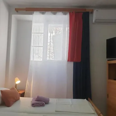 Iva - Modern Downtown Split